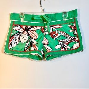 Cute Body Glove Board Shorts. Multicolor. Size 7.